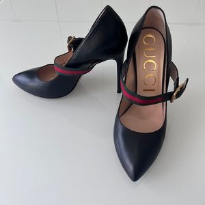 Pumps authentic Gucci